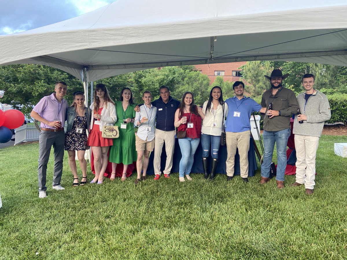 DevelopPDS's tweet photo. #PDSChargers celebrated 5 decades of class reunions. Good food, great band and amazing ⁦@pdsalumni⁩! #AlwaysAcharger! https://t.co/r9KVVKAbWo