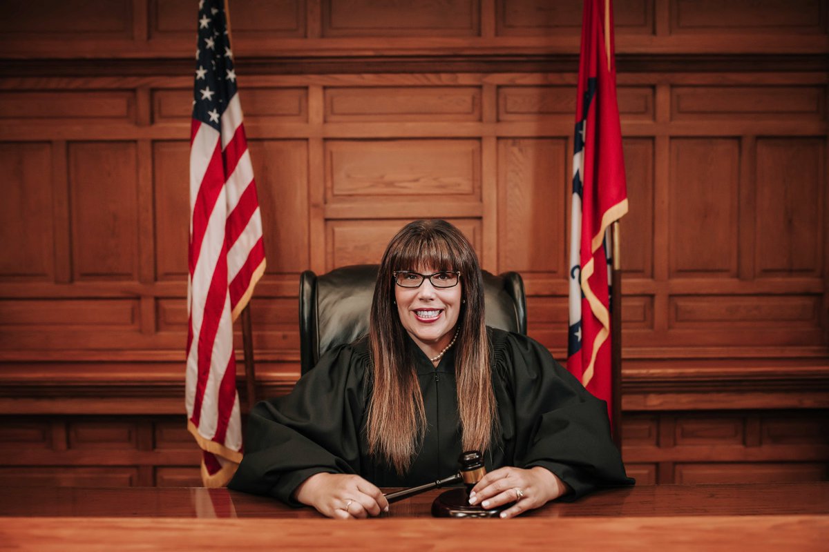 IndivisibleLRCA's tweet photo. #ARVote - Two candidates are running for Arkansas Court of Appeals judge (6th district, position 2): Wendy Wood and Judge Stephanie Casady. Before you go to vote check their candidate profiles at https://t.co/M10x3E1m03
#Vote #VIPVoter #arpx https://t.co/0DR4tvb7eM