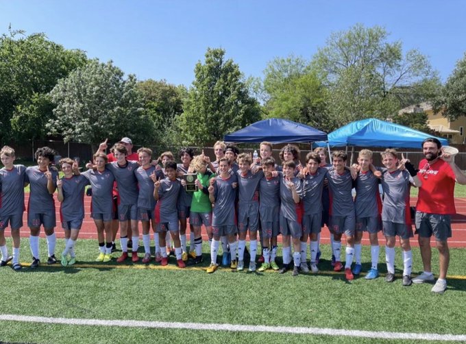 DavidLC82125117's tweet photo. Great tournament, District Champs! https://t.co/4AOgIqrknz