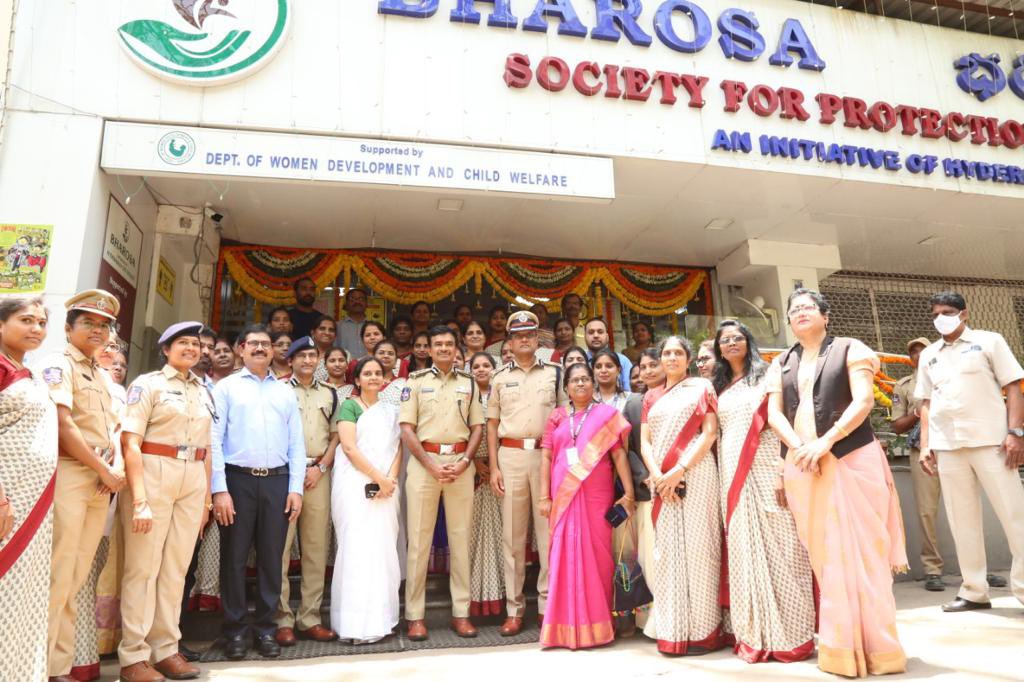To increase the awareness on the services offered by Bharosa,an awareness vehicle sponsored by a generous member of Hyderabad City Security council(HCSC) was flagged off.We thank HCSC, media,CWD,Health dept and other stakeholders for supporting us throughout the journey.