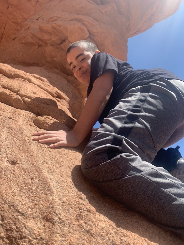 TheaterGaming1's tweet photo. Garden of the Gods Park https://t.co/Se1sp6S12Q