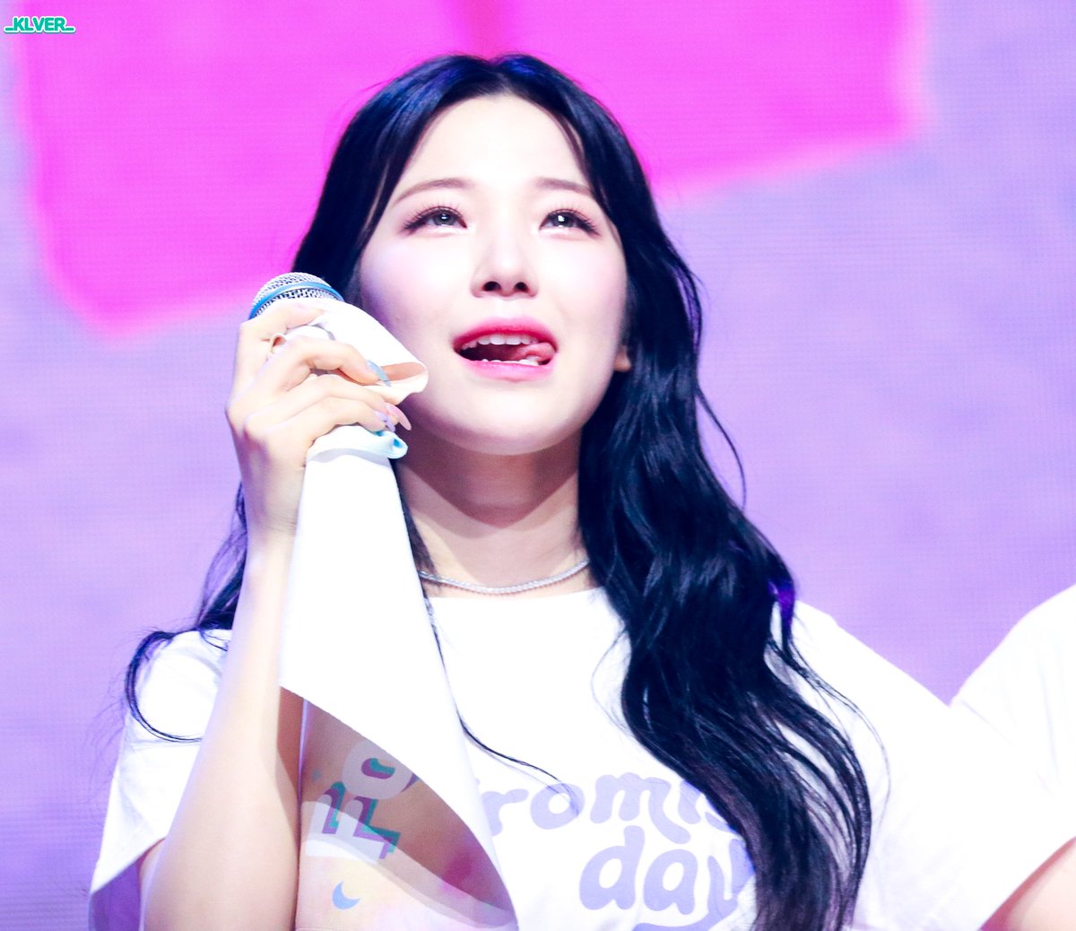 _klver_'s tweet photo. 220423 프로미스나인 백지헌
🍯🥺

#프로미스나인 #fromis_9
#백지헌 #지헌 #jiheon https://t.co/z08J83SGLI