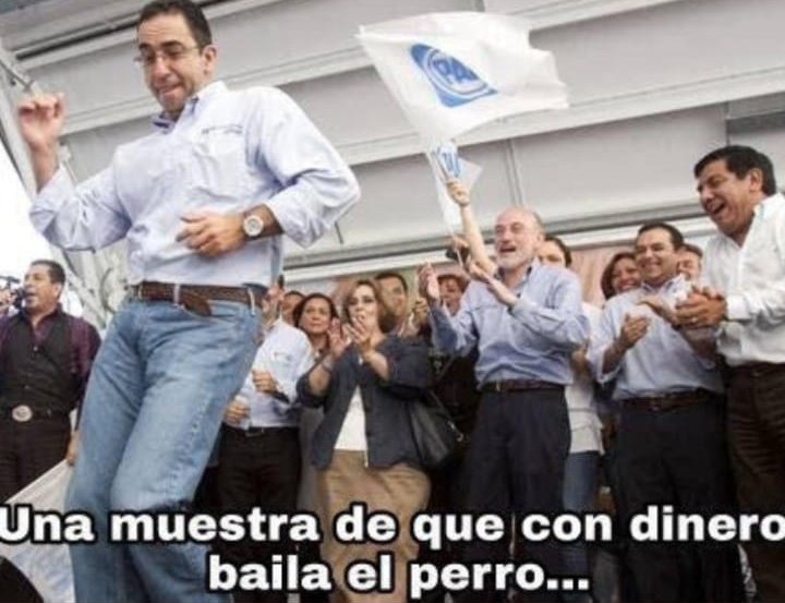 makdavicho1974's tweet photo. Bailele #SacoDePus para sacar lo del día 🤣🤣🤣🤣🤣🤣 #ConDineroBailaElPerro https://t.co/2nT26rBKMy