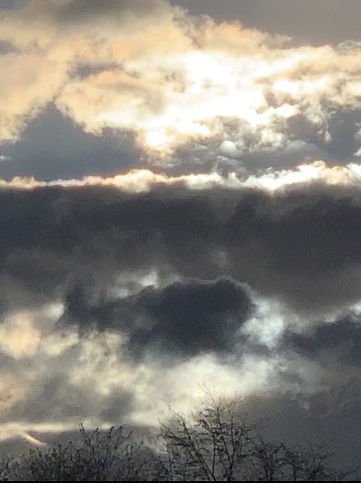 雨上がりの空のtwitterイラスト検索結果