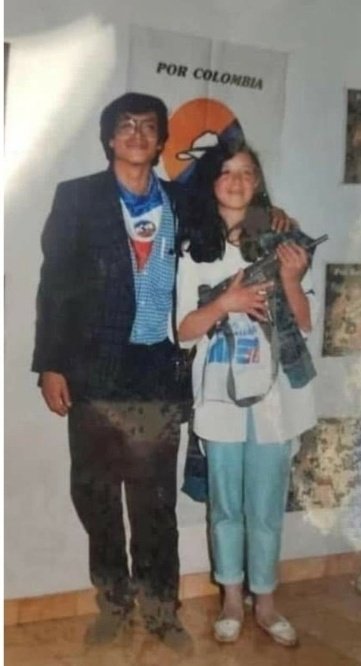 edilsonochoa's tweet photo. @petrogustavo Este es el presidente que quieren para Colombia un guerrillero, asesino @petrogustavo https://t.co/1xtmk3cfVW