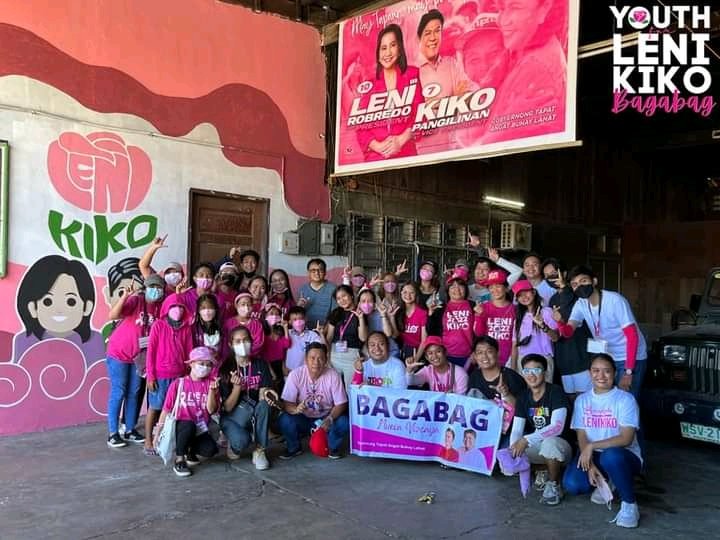 Salamat mga Youth For Leni Kiko sa Matagumpay na House to House pra Supportahan ang Team LeniKiko Ipapanalo Na10 to Magbantay po tau bukas Araw ng Halalan #SaGobyernongTapatAngatBuhayLahat.