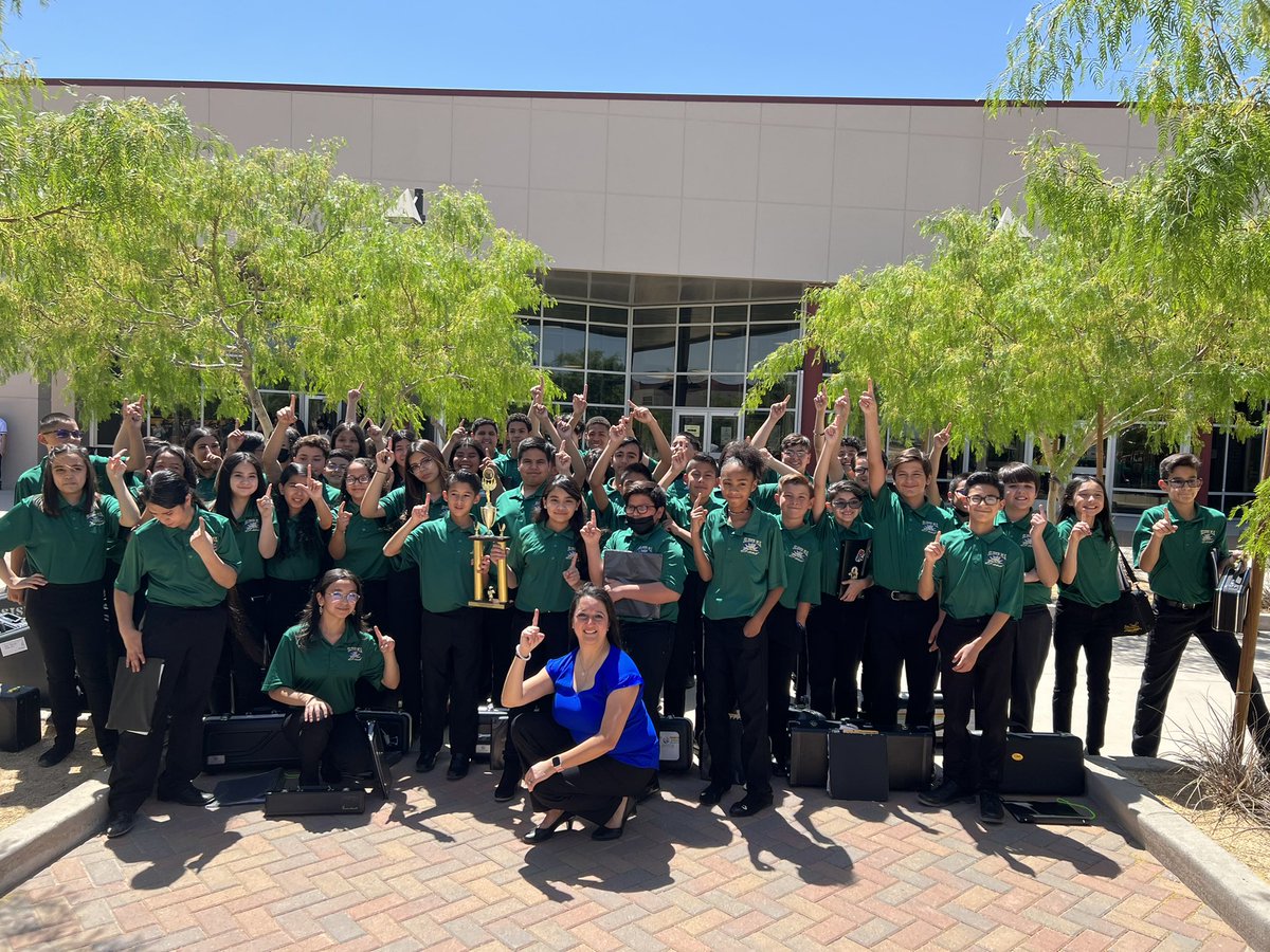 MAcosta_WDSBand's tweet photo. Congratulations to the #StallionBeginningBand on earning their 1st, First Division-Superior rating this afternoon. The Force was with them. The future of the #StallionBand is very bright! #ProudBandDirector #StallionsLeadTheWay #ThisIsTheWay #TeamSISD #SISDFineArts @WDSlider_MS https://t.co/Li8QJGXgWR