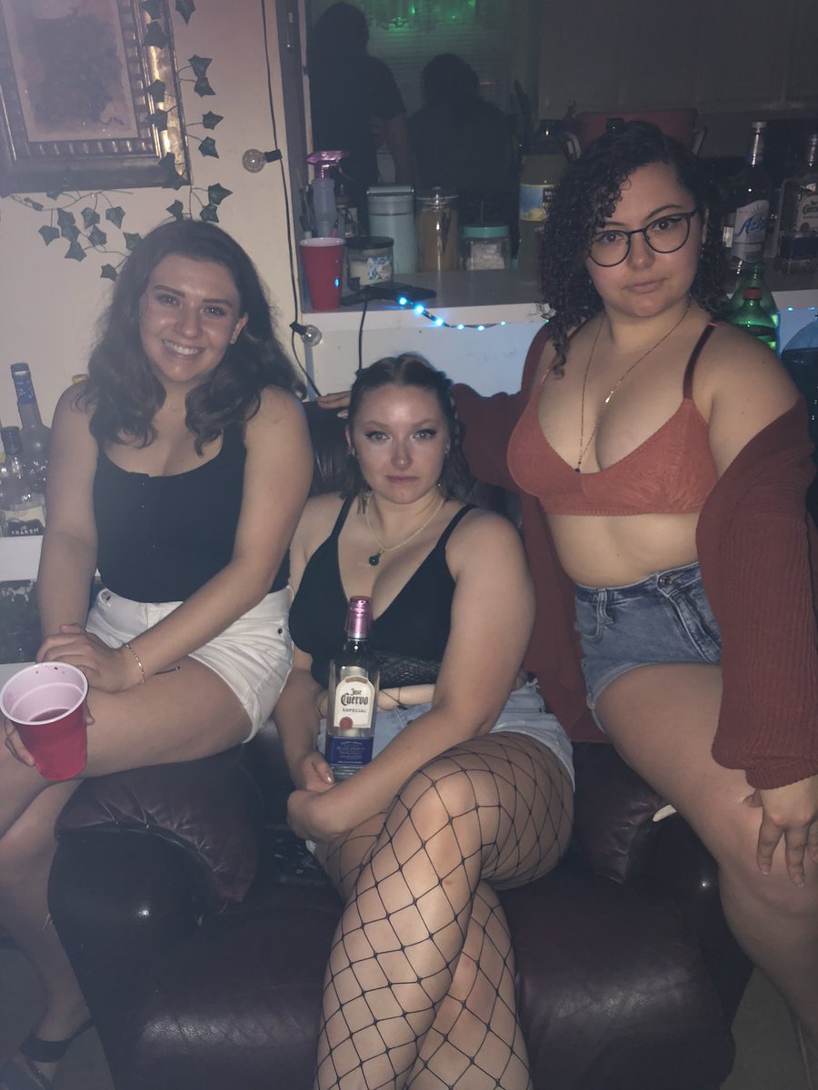 TheLadyDaniel's tweet photo. Not @call_me_mad27 @rockontheground casually posing for an @JoseCuervo ad #sluttyseniorsendoff https://t.co/6ErFWqPptc