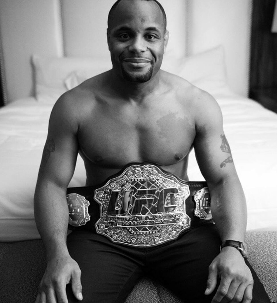 ThePeoplesMMA's tweet photo. Congratulations Champ! ❤️

#UFC274 https://t.co/PIJp4IxqzP