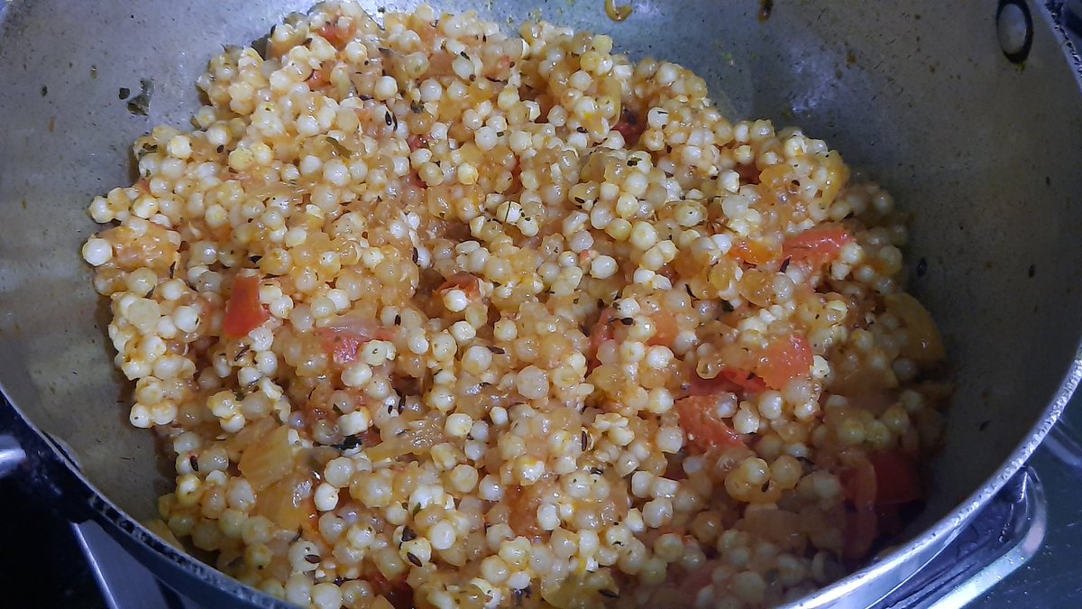 BhawnaStyle's tweet photo. Sabudana Khichdi Recipe
https://t.co/InJ4G9sQYn
@BhawnaStyle 
#sabudanakichdi
#food
#indianfood
#homecooking
#cuisine
#cooking
#foodies
#recipes
#kitchen https://t.co/s3YTEAwRVS