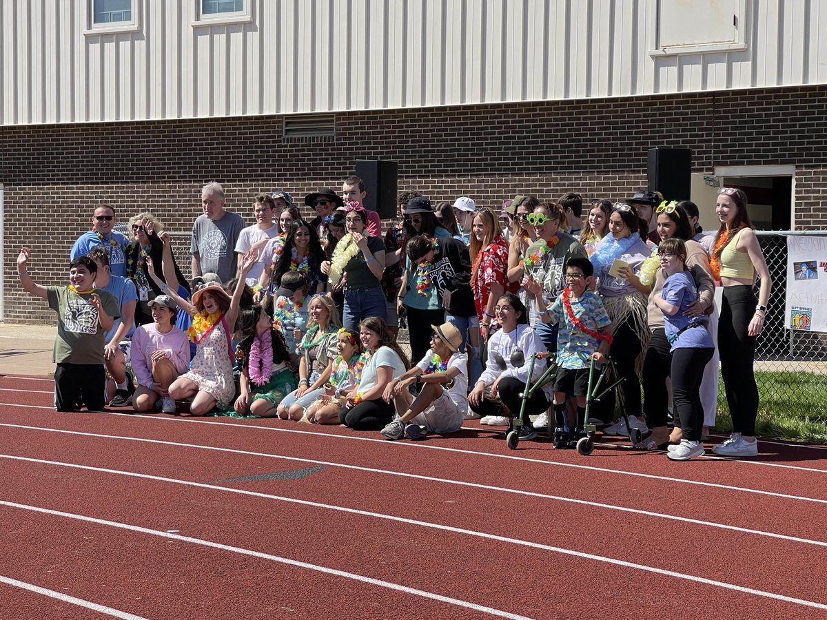 LockportHS205's tweet photo. Best Buddies raised $3,740 &amp; placed 9th in the State! Top Fundraisers: 1-Emily Jackowiak, 2-Maya Chandarana &amp; 3-Emma Cochnour. For more pictures &amp; videos, visit our Instagram &amp; Facebook! 
#PorterPride 
#BestTogether 
@KGreenLths 
@DrJohnGreenan
@LTHSBestBuddies https://t.co/F1mCwGXJOv