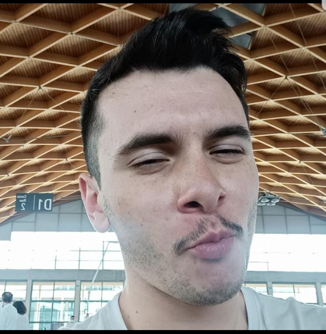 peolooooo's tweet photo. Dario in finale #Amici21 https://t.co/mk3GhYCNhx