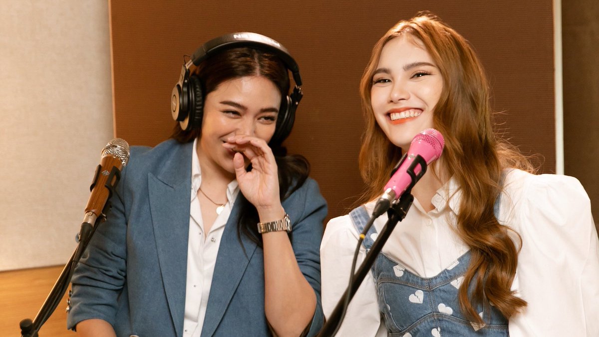 musicxent's tweet photo. BABE’Y x ZAZA 📼💘 ฟังกันรึยังน้าา เป็นยังไงกันบ้างง ไหนเล่าฟังกันหน่อยเร็ววว 

Click 👉🏻 https://t.co/pSbvKSR3Uk

#MusicX #MusicXLiveSession 
#BABEY #BABEYอ่านว่าเบ๊บบี้
#bambam_thitaree
#bellchatpavee
#ZAZA #pimmada 
#itsmewaan #charinas
#tpop #90s #90ssong
#ร้องข้ามกำแพง https://t.co/gDDlPjWYzY