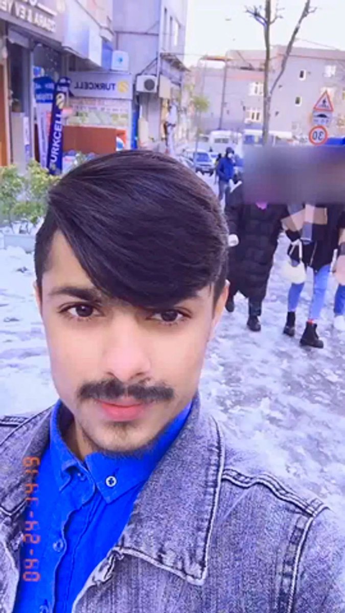 yukselhos's tweet photo. Neden gizlice resi çekiyorlar, neden bunu yayınlıyorlar ve neden böyleler? #Pakistan'a birkaç defa gidip ülkenin genelini gezmiş birisi olarak bu floodda bunları açıklayacağım. Ülkenin geleneklerini ve bu konulardaki açlığın, sebeplerini. Konu aslında nüfus ve gelişmişliktir.
⬇️ https://t.co/mwg1ZLrIof