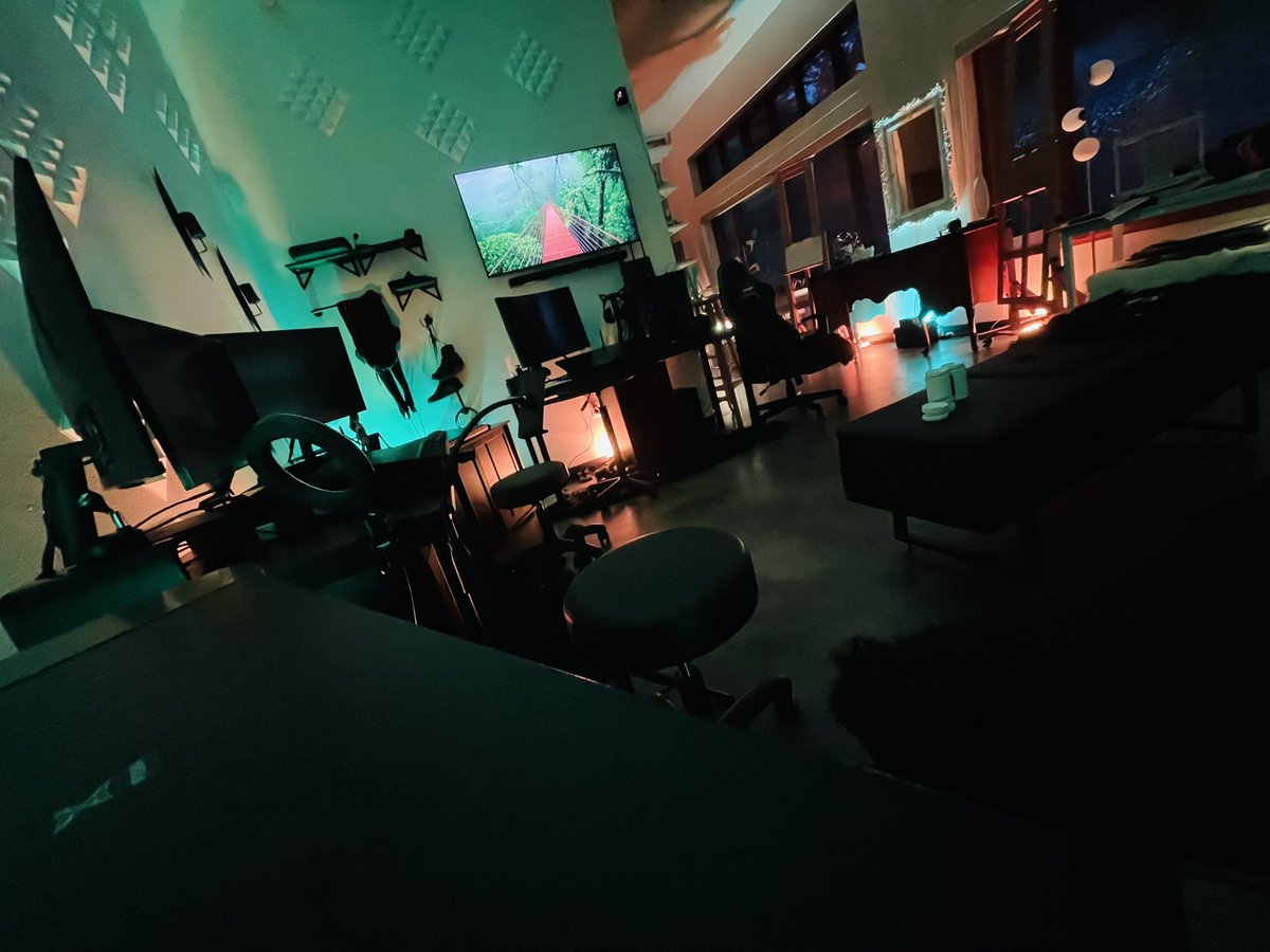 Veronica Lynn Harper tweet media