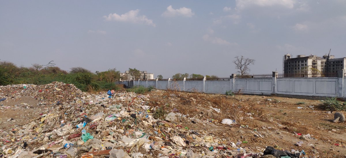 IamTreepathi's tweet image. #Transformation 
We transformed #Bhandewadi #DumpingYard, #Nagpur  
into a Lush Green #UrbanForest in less than 2 years.

It was a really tough project on ground and execution during Peak of the 1st #CovidPandemic wave 

ThankU @abhijitbangar sir for opportunity
#MiyawakiForest