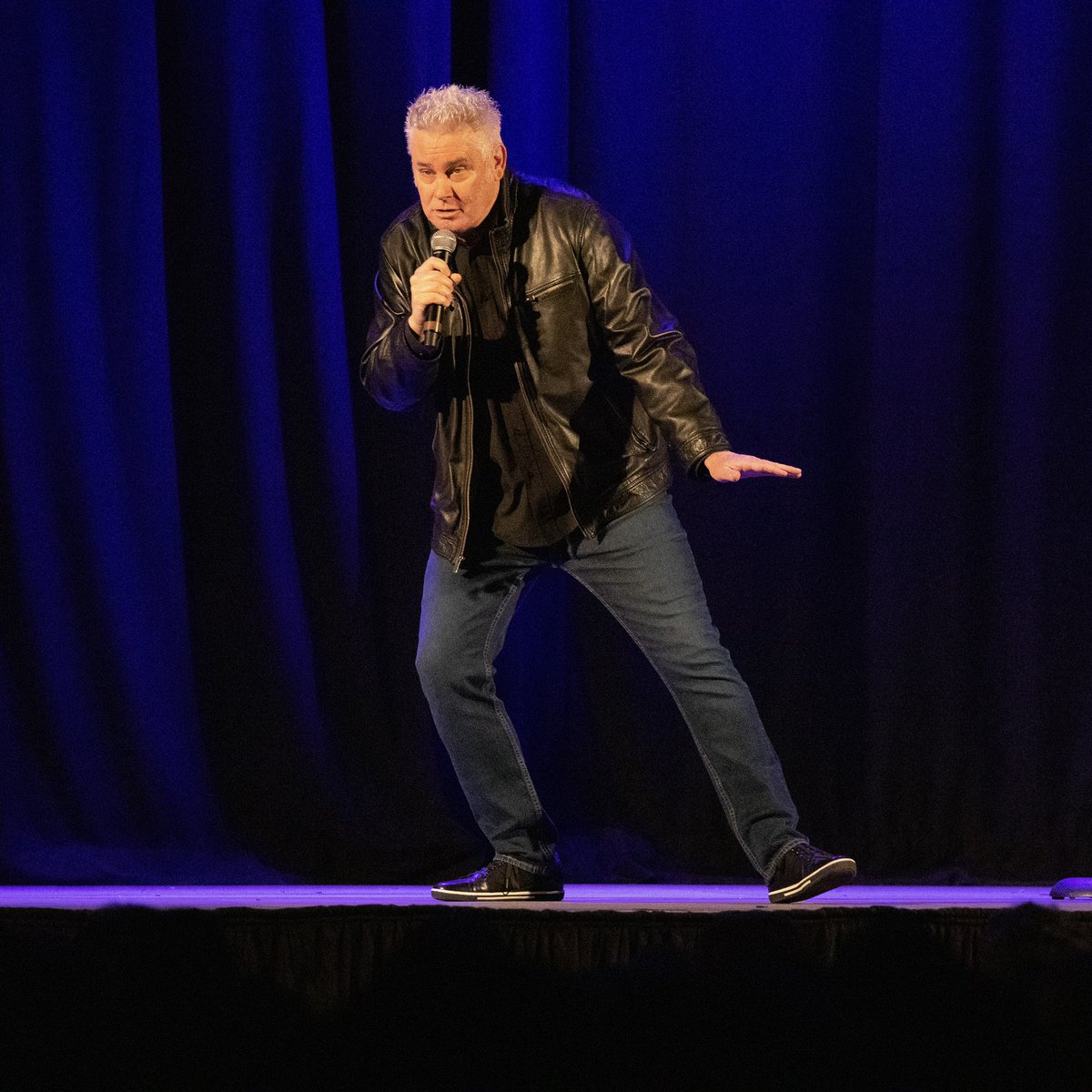 HarrahsSoCal's tweet image. Living the LOL life with @BrianReganComic tonight! #HarrahsSoCal #FunnerCA #LiveFunner