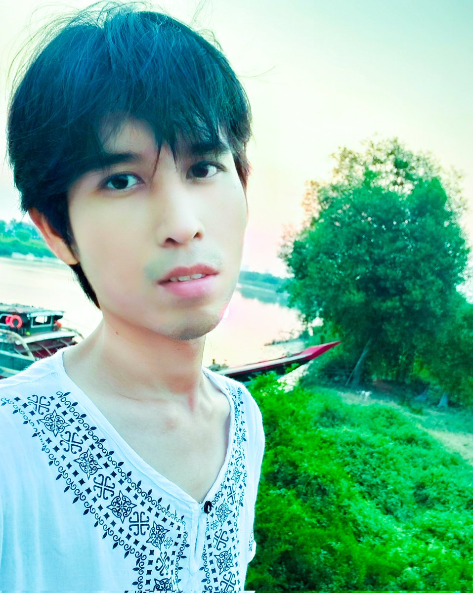 min_han_tar's tweet photo. တခါ​လောက်​တော့ အချစ်ခံဖူးချင်တယ်😅 https://t.co/QkmtX4dvMj
