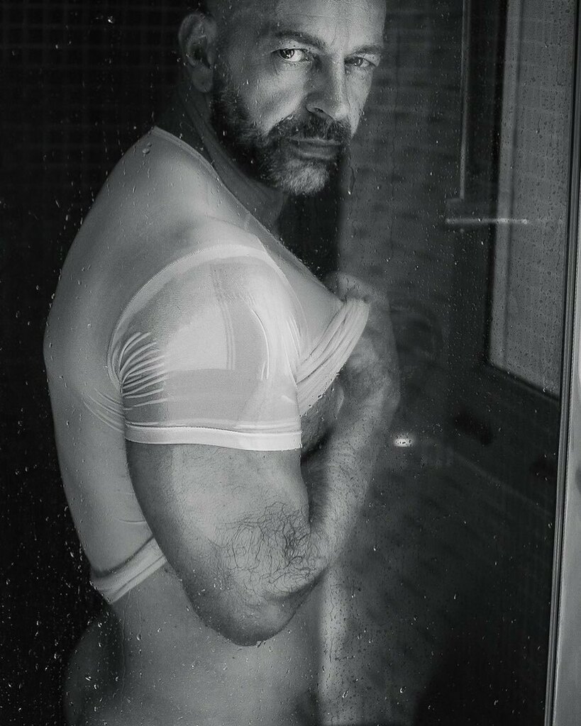 @Tenebris_project presents: Max

Model: @grecomax 

#nudeartmodel #sensual #nakedart #eroticart #nudeart #erotic #nudephotography #artisticnude #malenude #maleportrait #malemodeling #models #handsomeboys #covermodel #beautifulmen #theface #hoscos #malefi… instagr.am/p/CdSZJ7ijhDq/