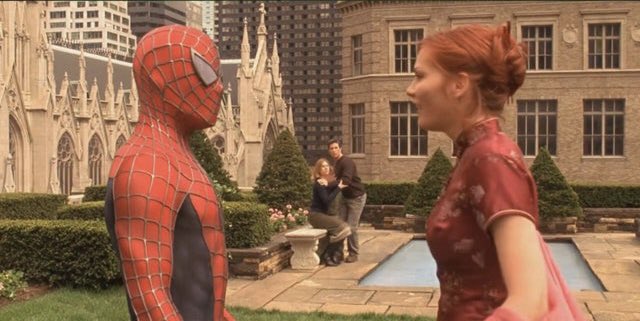 therealsarowar's tweet photo. Re-created the Spider-Man scene 🕷 https://t.co/MH1TOzH9UQ