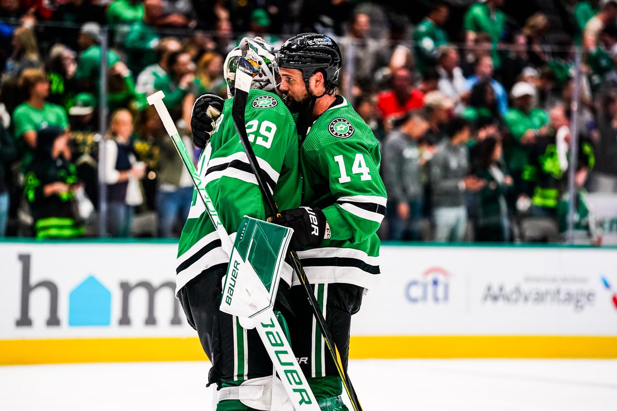 DallasStars's tweet photo. Hug your Otter 🦦 https://t.co/OavXMomAks