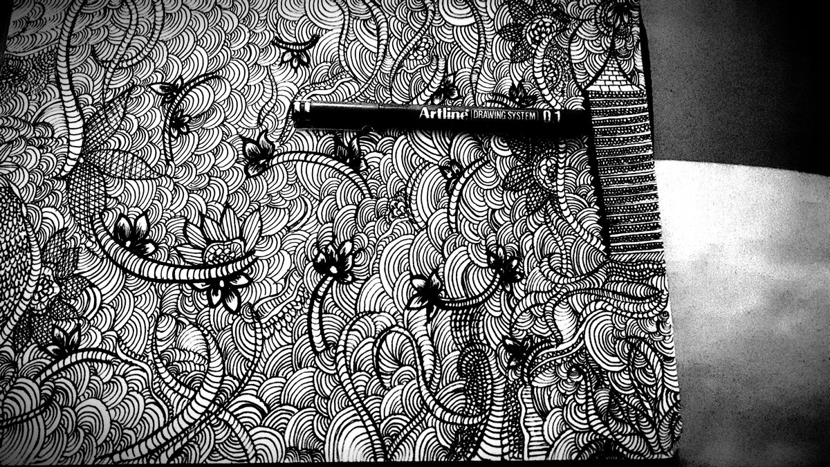aranemiku's tweet photo. DS#16 : 0.2 XTZ

8/5/2022 a million flora beauties decorate a full sheet of paper, with a pile of jet black lines a thin art pen from a group of curved lines, I call it FloraPen Doodles

https://t.co/ySrgAy18u0

#tezos #tezos4tezos #tezoscommunity #objktcom #darksweet #doodleart https://t.co/MtniOGDZEj