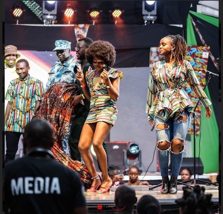 kitengefest2022's tweet photo. The stage was alive, the crowd happy and dancing. It was quite the exhilarating experience
#Kitengefashionfest2022 #fashiongala #fashionshow #eventstage #rupasmall #Eldoret #twendetukiuke #safaricomsponsorships https://t.co/w5pdgN5na8