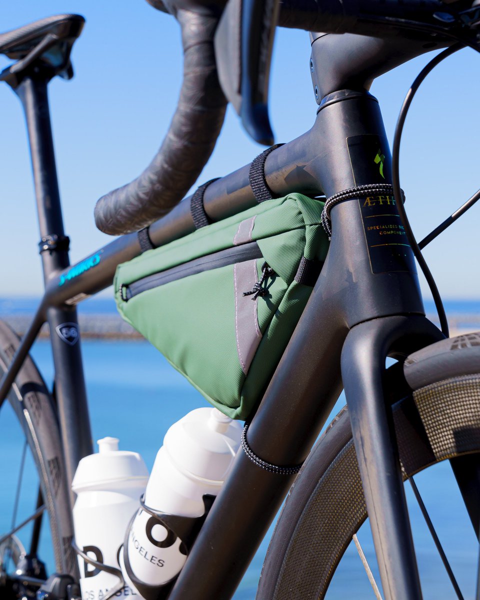 Coming May 9 to RacedayFuel.ca

Lead Out! gear - low profile, minimalist storage for your ride.