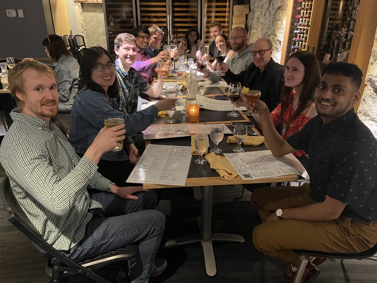 berkowitzgrp's tweet photo. Celebrating the PhD defenses of newly minted Drs. Stephany Ramos @sramosdedios &amp; Danielle Graham @DanielleGaynor4 @unlchemistry @unlcas @UNLresearch!  Great job on your science, from hSR to LDC to In Situ Enz Screening -- great papers in submission now!!!  #gobiggrad #GBR https://t.co/Y4dAe7j1PZ