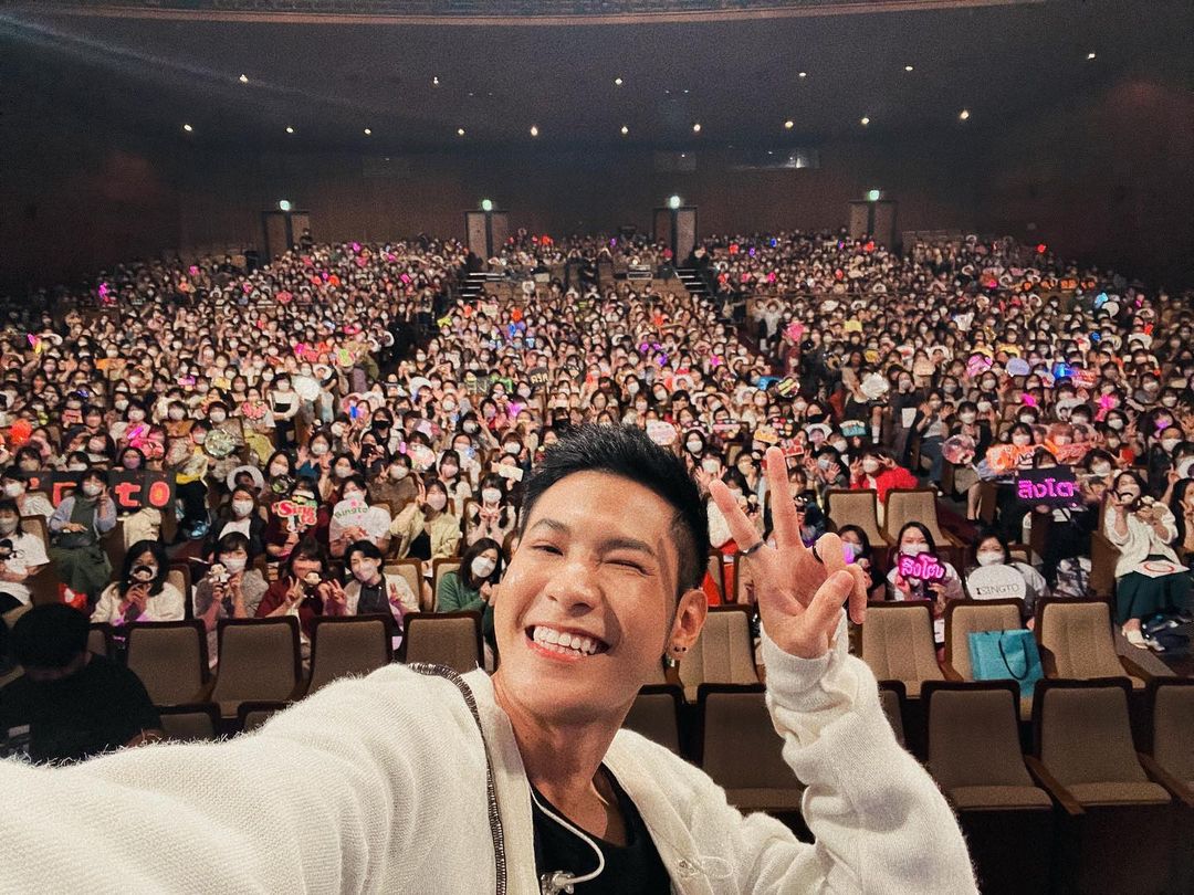 Sailomphatpha's tweet photo. ภูมิใจที่สุด..
#SingtoPrachaya
#SingtoinJapan 

IG : https://t.co/4eveclL4Hr https://t.co/5tSY6OdF5E