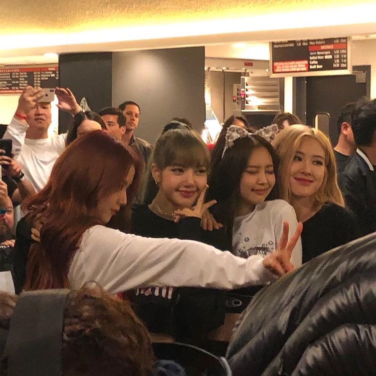 swanruby_'s tweet photo. Mis chicas son las más hermosas 💖

#blackpinkdiamond https://t.co/oDTx3Clqnk