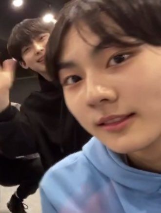 filesunwon's tweet photo. spot the difference 😆 #SUNOO #JUNGWON https://t.co/Xz2PdlMq0p