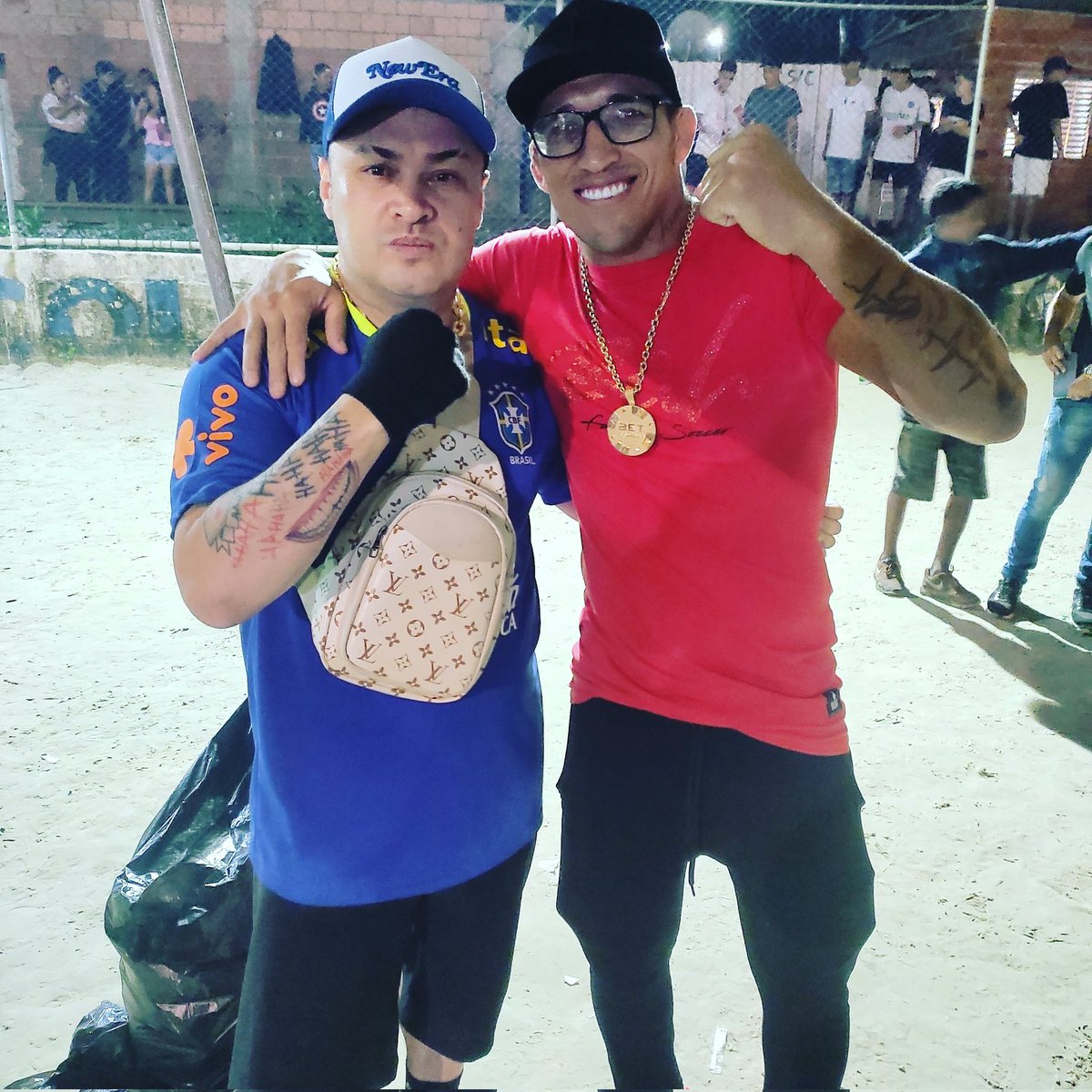 MCDINHODAVP's tweet photo. É o campeão Original #CharlesnoCombate #UFC274 https://t.co/67PeEzefQf
