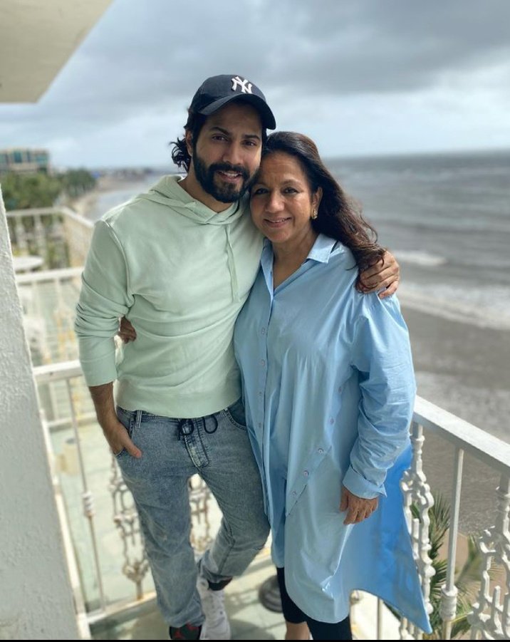 vd_ke_varuniacs's tweet photo. "Today is special day for both the special ladies in #varundhawan life.." 
Happiest birthday Natasha Queenie 
#HappyMothersDay Laali mam ❤ https://t.co/3cfIk3p8Hb