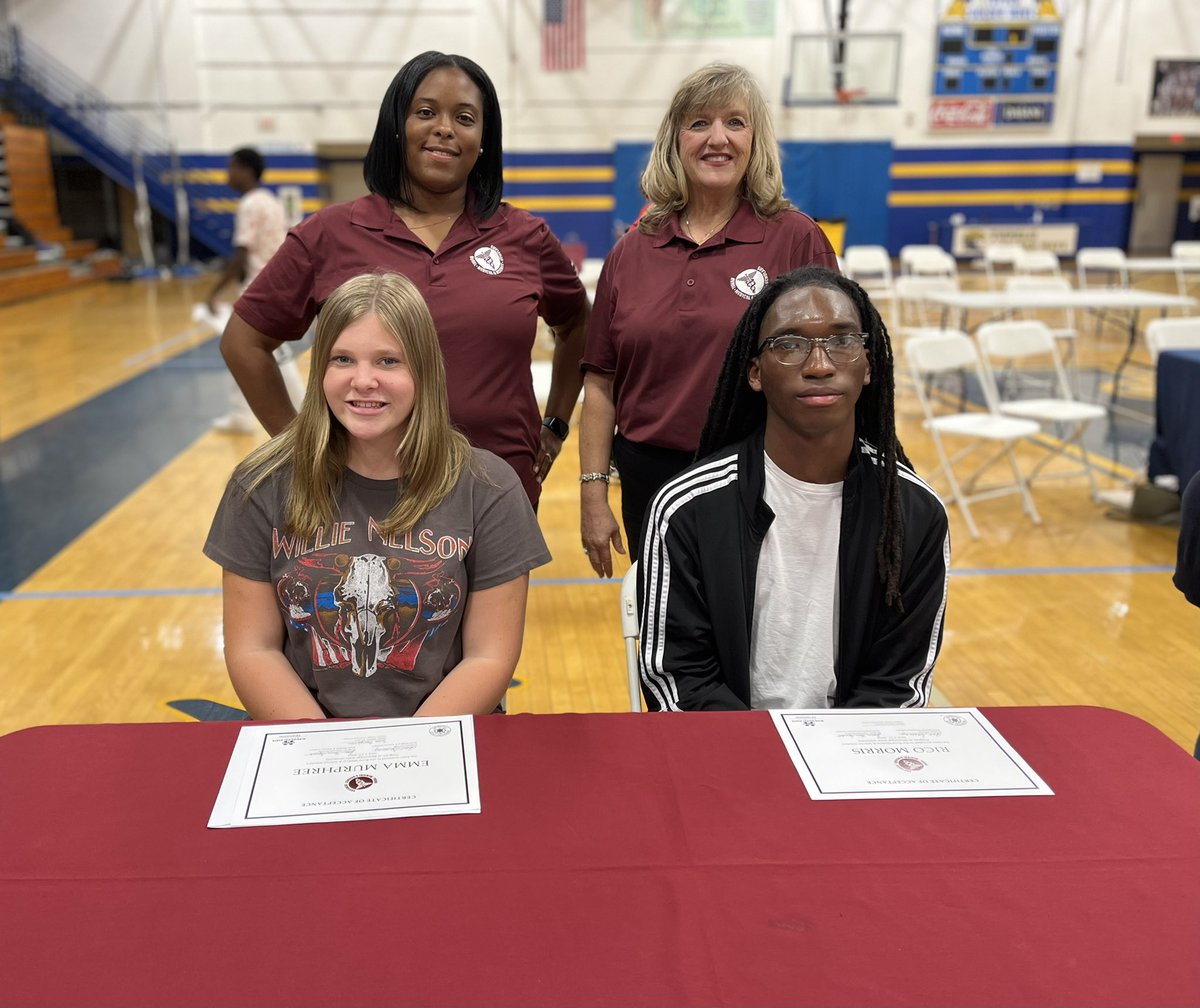 Tupelo Career &amp; Tech Center held a “signing recognition” event on Friday! Emma and Rico were presented acceptance certificates to the Summer  2022 Rural Medical &amp; Science Scholars Program at MSU! <a href="/MSUExtService/">MSU Extension</a> <a href="/msstate/">Mississippi State</a> <a href="/msu/">joe</a> @MSU_FSNHP