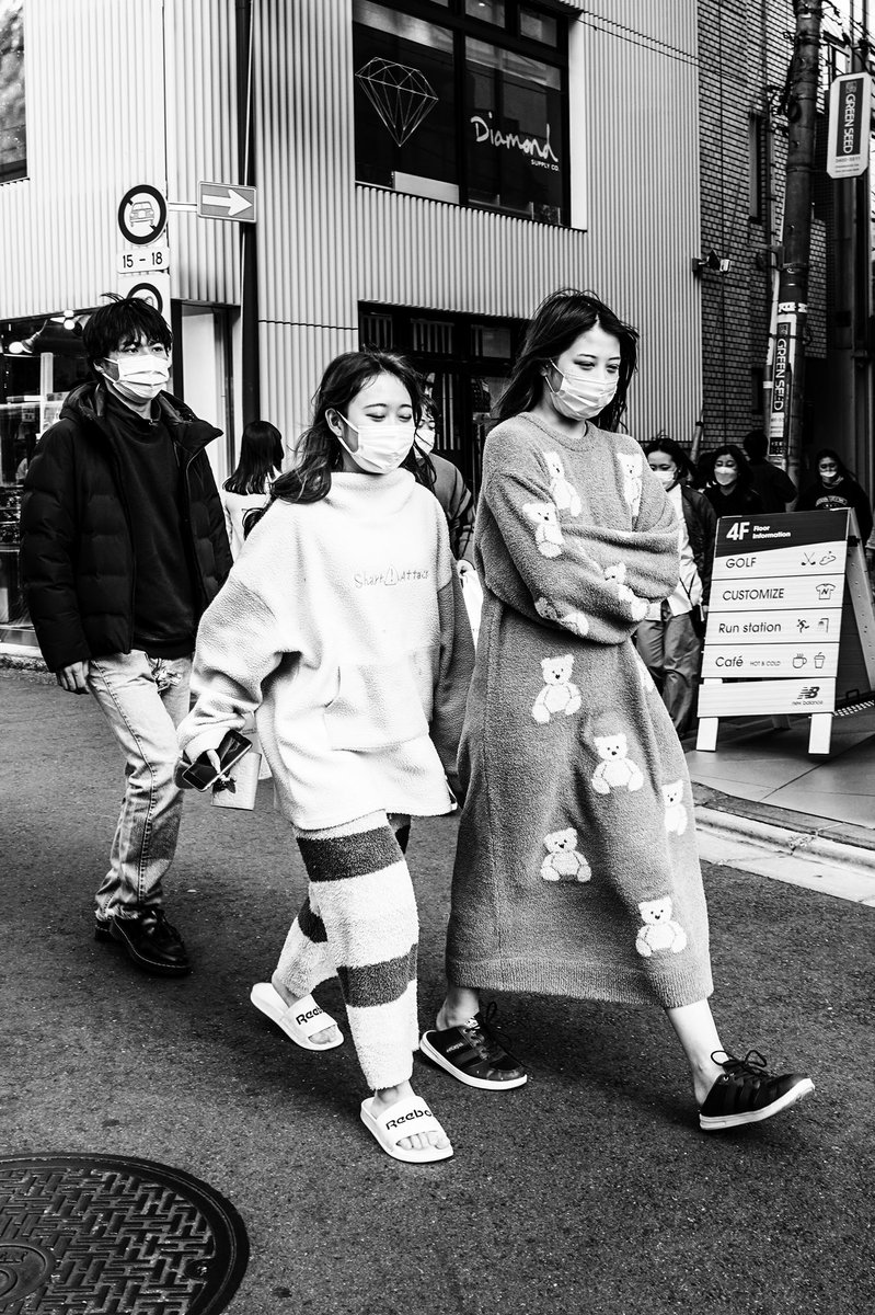 GM Frens。

Sunday PJ Party 🧸