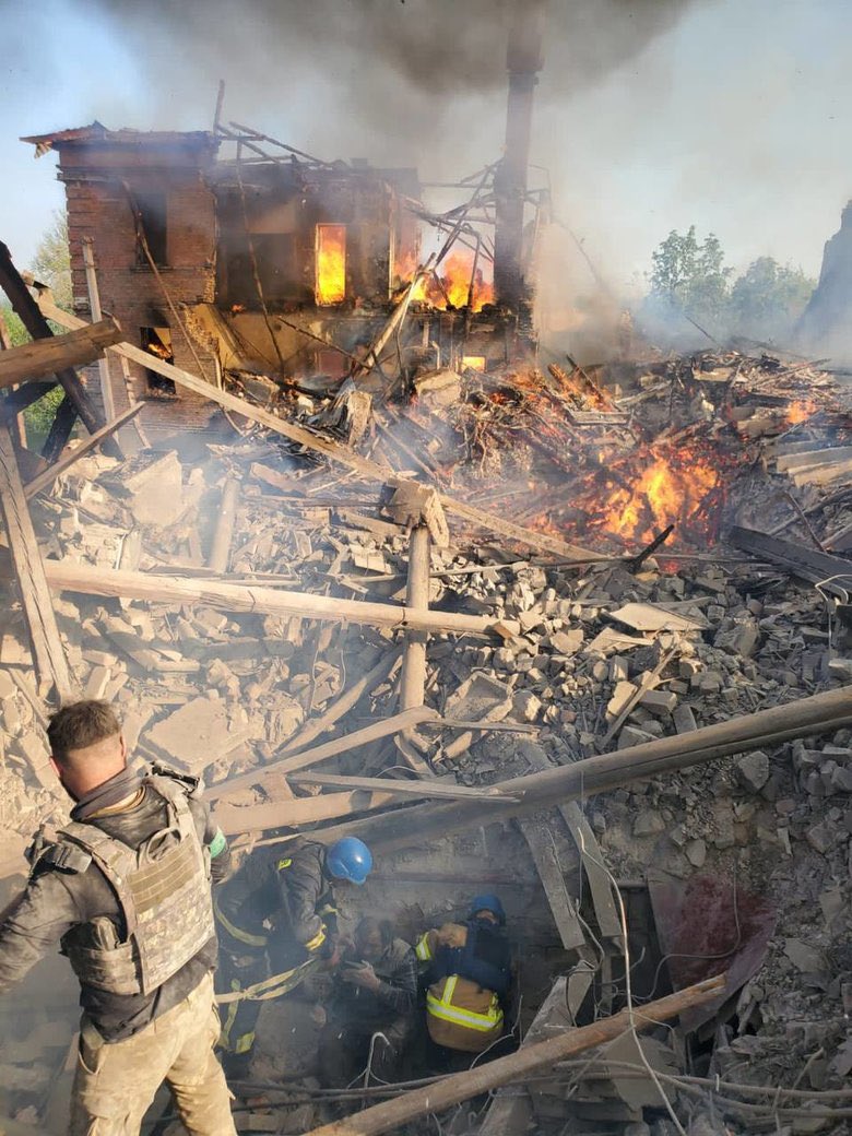 Yesterday in Bilogorivka in the Luhansk region, russians dropped a powerful air bomb on a school where many civilians were hiding.

It’s a crime against humanity.

The head of the Luhansk OVA Gaidai reports that 30 people were rescued from the rubble.
Another 60 probably died.