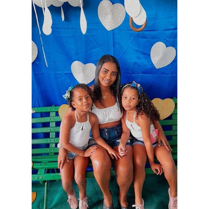 JoyceFortunato7's tweet photo. Você superou todas as minhas expectativas e me transformou na mãe mais feliz e realizada do mundo. Hoje eu continuo sonhando, acordada e dormindo, mas apenas com a sua felicidade. Te amo, minha filha . 
Minhas meninas  🎀♥️🥰
#Alice #Hemilly https://t.co/sNDZAoz4km