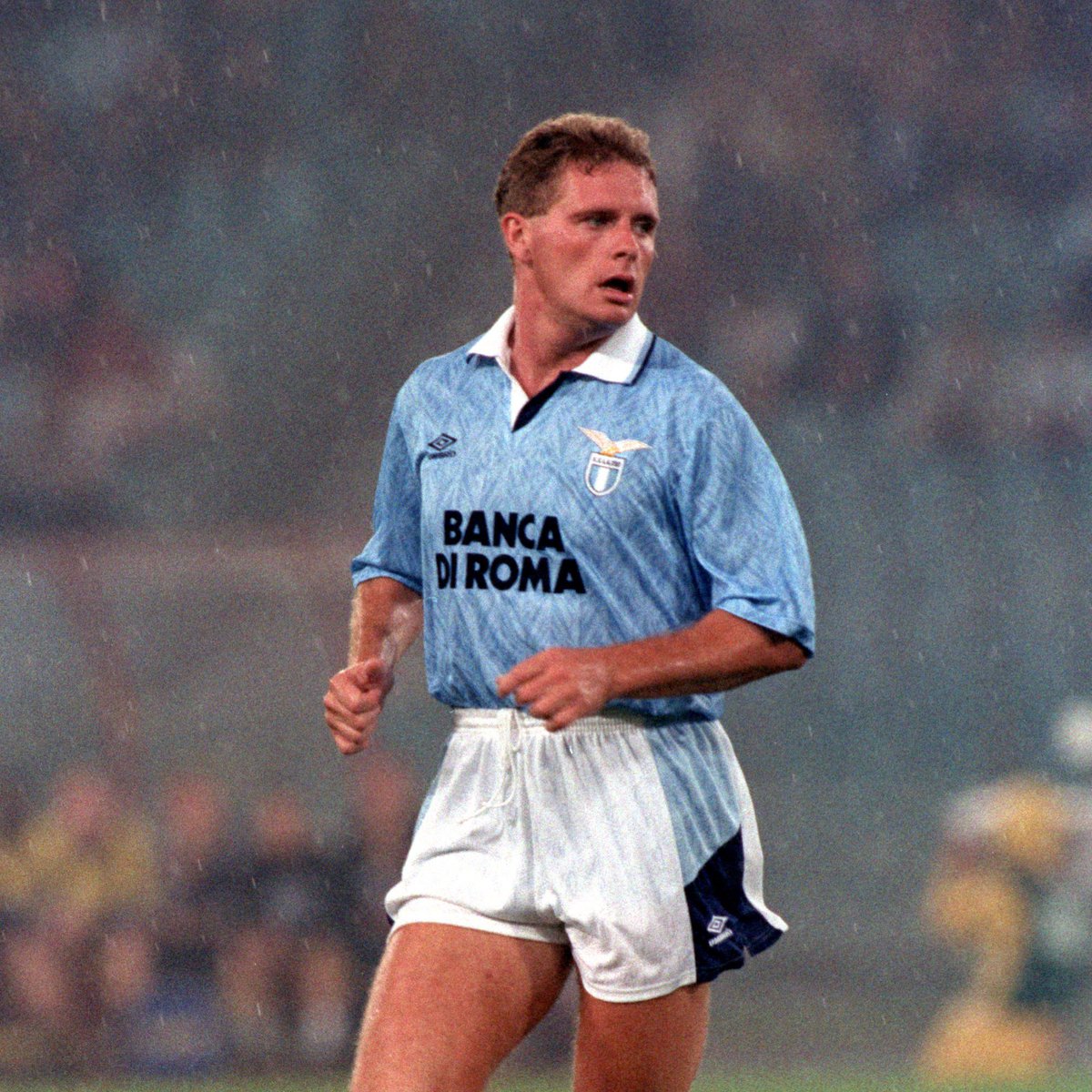 ClassSportsPix's tweet photo. Paul Gascoigne in that magnificent Lazio shirt. https://t.co/8XGDLeCwIo