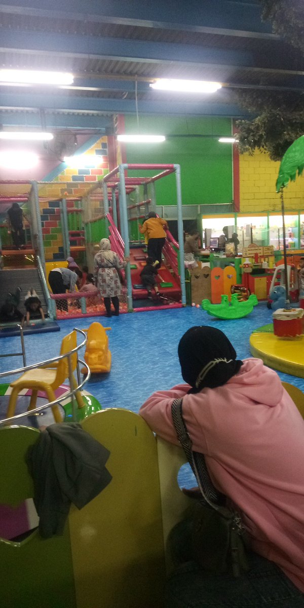 cimahi pasutri tweet media