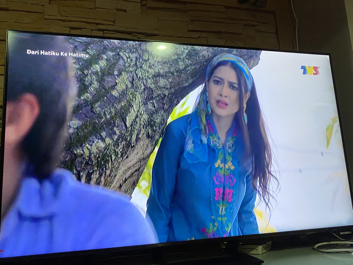 Mergana7's tweet photo. From PowerPoint draft to TV3 telemovie. Alhamdulillah ♥️ #DariHatikukeHatimu #TV3 https://t.co/1YFV2WbyMR