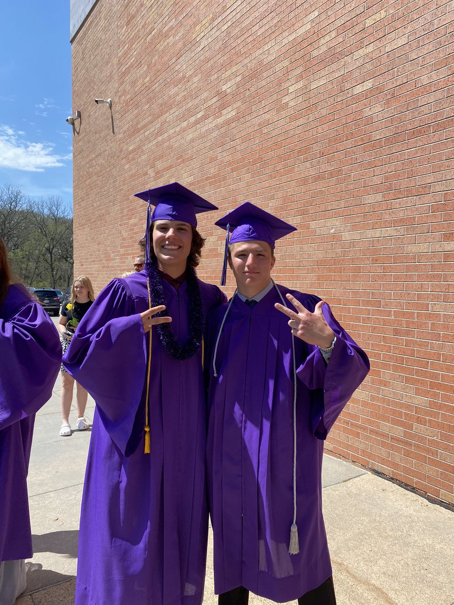 (#1 Pride Paw Receiver) Louisville Barstool tweet media