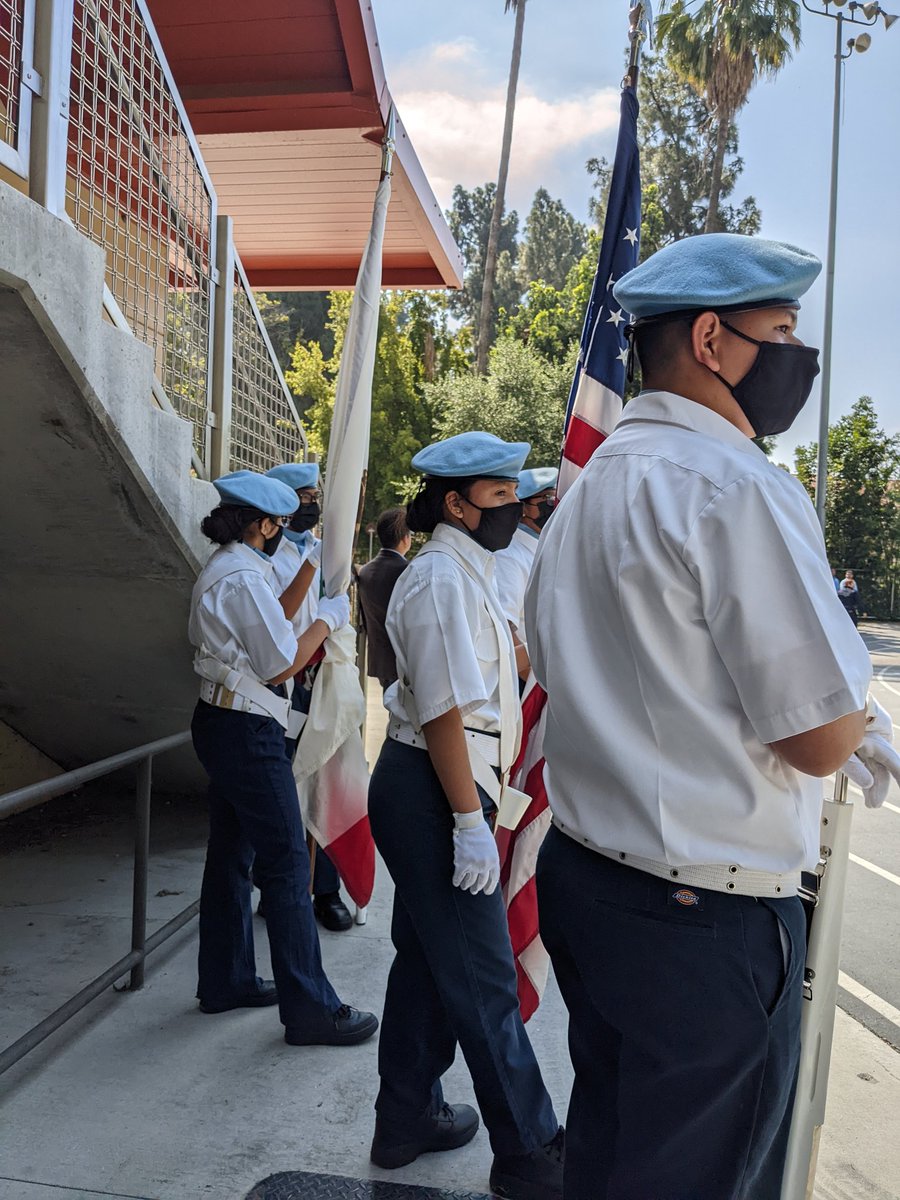 MMSMagnets's tweet photo. Happy to be a part of the 25th PAMS Graduation. 
@LAUSDMAGNETS @monroe_hs @ResedaCharter https://t.co/fpNkcS8IHr