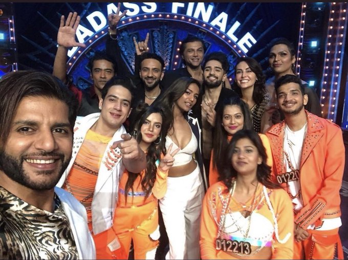 WHAT A NIGHT!!!!!! Total BADASS ❤️ @LockuppGame @altbalaji @MXPlayer @EktaaRKapoor https://t.co/8EJg<a class="tags" target="_blank" title="On Twitter" href="/?out=eyJ0eXAiOiJKV1QiLCJhbGciOiJIUzUxMiJ9.eyJpYXQiOjE3MTk3Nzk2NjksImlzcyI6InR3cG9ybnN0YXJzLmNvbSIsIm5iZiI6MTcxOTc3OTY2OSwiZXhwIjoxNzUxMzE1NjY5LCJyZWRpcmVjdF91cmwiOiJodHRwczovL3R3aXR0ZXIuY29tL0xvY2t1cHBHYW1lIn0.aivT2u9AxCNP6Zged15fMEHR6T1Fo91OlkoKAKcQVKvJnx_0U1laVQnI0UJIQ14Mj4rzmx7ZB-Gt749pKcLh4g">@LockuppGame</a><a href="/tag/frootibcl"class="tags"><span>#frootibcl</span></a>