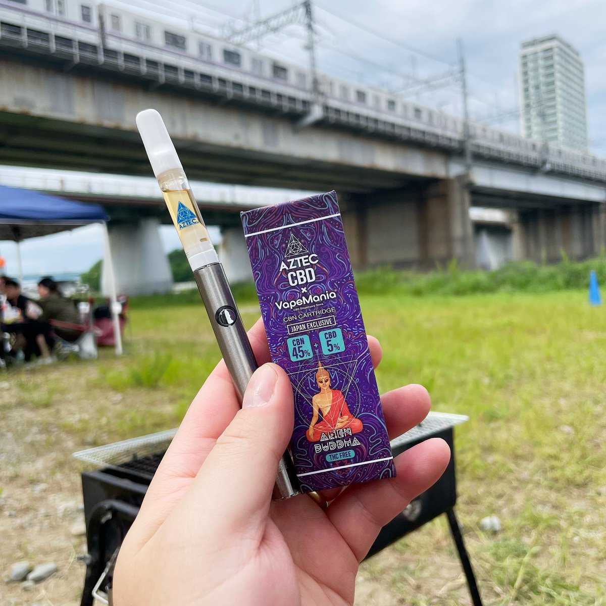 azteccbd_japan's tweet photo. みなさま、こんにちは😊
G.W最終日はいかがお過ごしでしょうか?
私はBBQ&CBNカートリッジでまったり楽しんでおります✨
明日からバシッと切り替えて1週間頑張りましょう❗️👍
AZTEC CBD×VapeMania CBN+CBD カートリッジ ALIEN BUDDHA
#cbd #azteccbd #cbn https://t.co/272qFp4r76