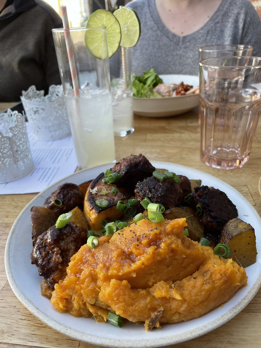 PopCulLibrn's tweet photo. Dinner w #LOEX2022 folks— exquisite! Meatballs, sweet potatoes, and beets. https://t.co/zDevyBAsY0