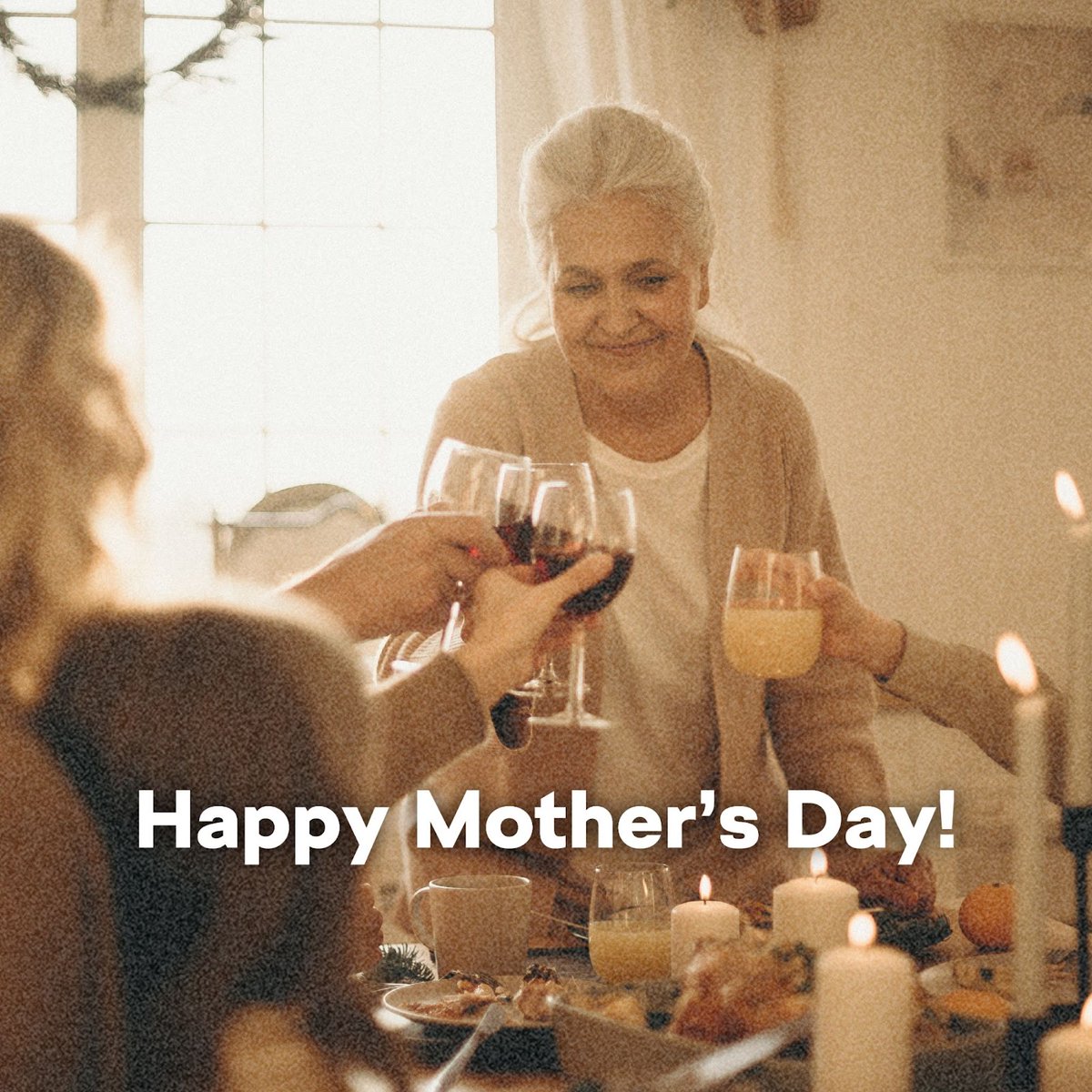 Shout out to the woman who does it all! 💐 Share the love and tag your mama below! ⬇️

#MothersDay #SpinneysBev