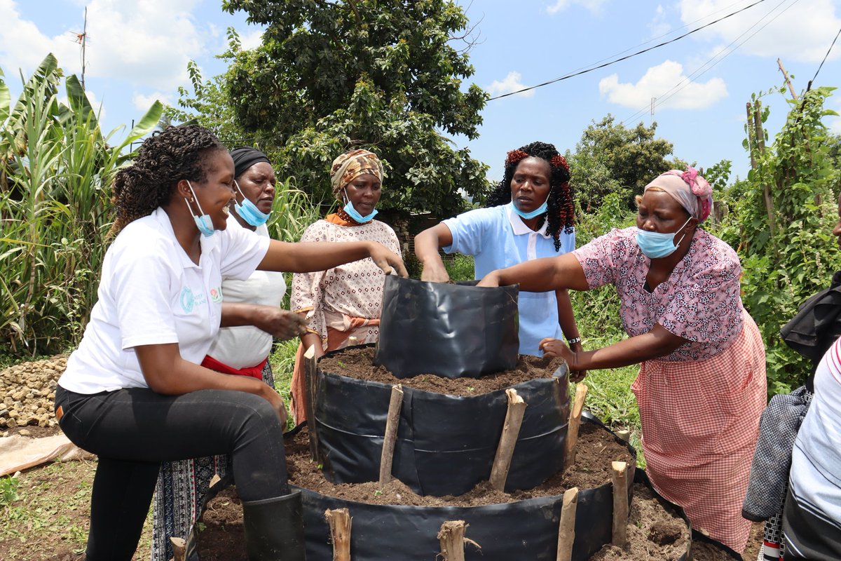 MikeWaweruG's tweet photo. During #PCBtraining offered by @IFDCnews in @NyandaruaCG018, #Women have always been committed to learn practices that will make their families #Healthy and successful. From PCB Project, We celebrate all mothers. #MothersDay #HappyMothersDay2022, @IrlEmbKenya https://t.co/Qi7xGKf8Le