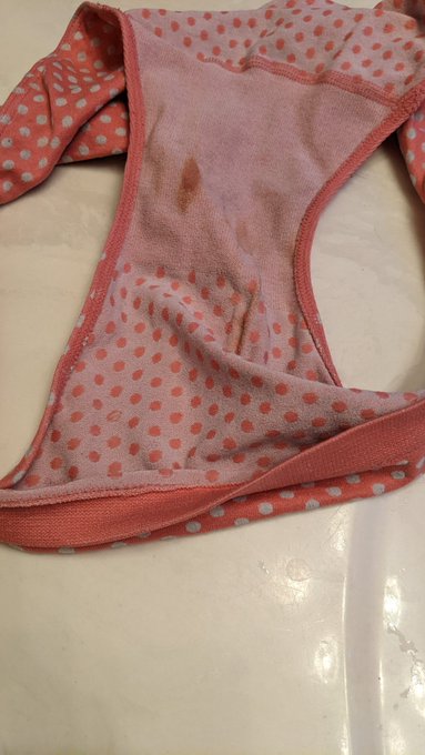 Who's the #pantysniffer that wants my #wornpanties #buymyundies if not!! No worries! I'll wash &amp; wear<a href="/tag/pantysniffer"class="tags">#pantysniffer</a><a href="/tag/wornpanties"class="tags">#wornpanties</a><a href="/tag/buymyundies"class="tags"><span>#buymyundies</span></a>