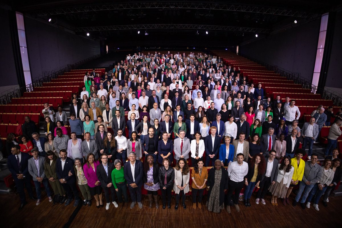 MarinaMesure's tweet photo. Cette #ConventionPopulaire marque un moment historique ! C'est la première fois dans l'Histoire de notre pays qu'il y a un accord global avec un candidat commun dans toutes les circonscriptions. #DirectionMatignon https://t.co/PZYecGaL5I